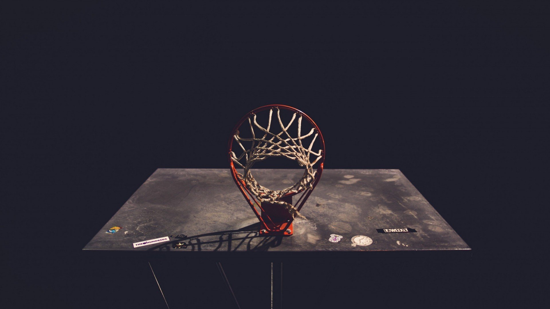 电竞选手跨界打爆NBA?Doinb空降湖人比赛狂砍51分创纪录,全网炸锅!